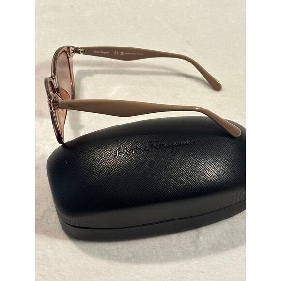 Brand New Salvatore Ferragamo Sunglasses - SF1073S 278 main image 4